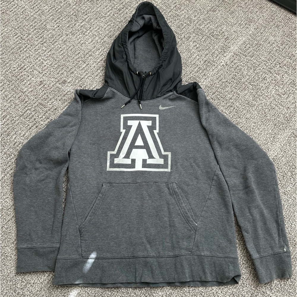Training Gray Nike Arizona hoodie